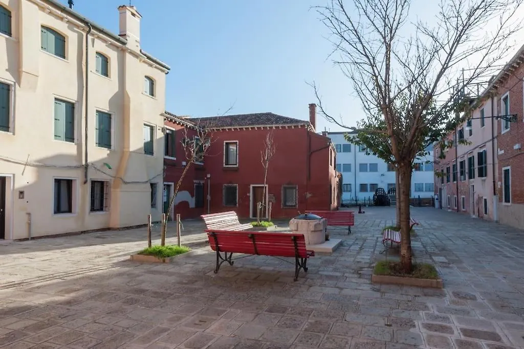 Апартаменты Ca' Ferrando, Brand New Apartment, Experienced Host! Венеция
