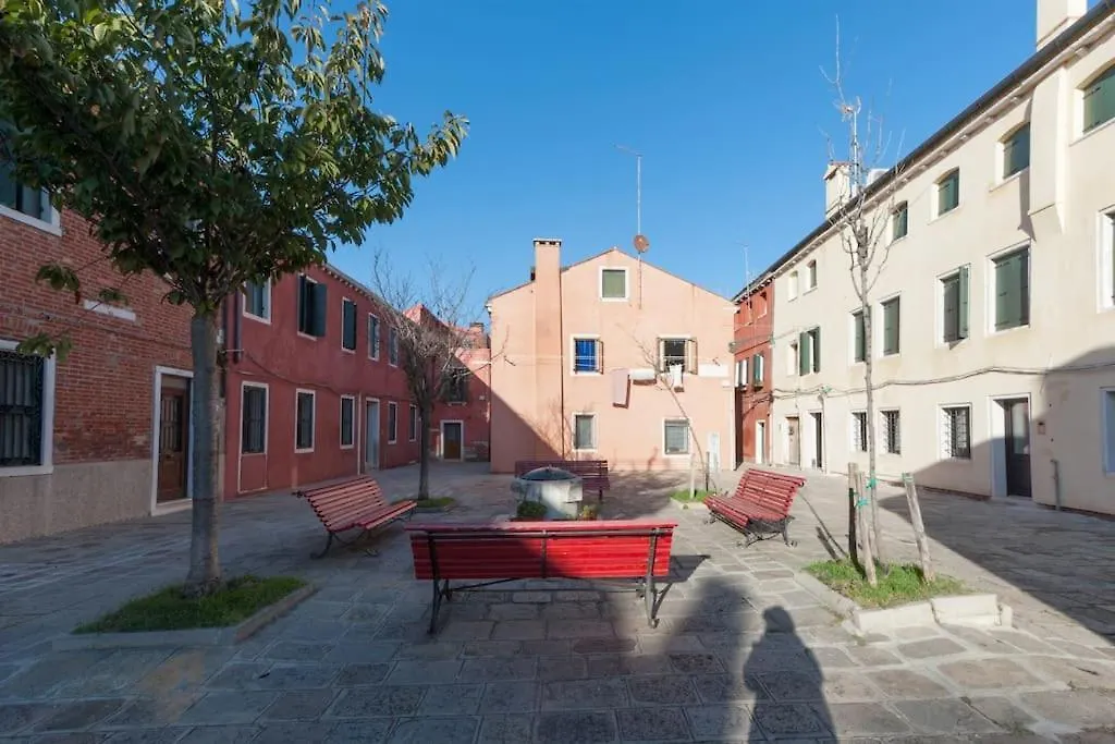 Ca' Ferrando, Brand New Apartment, Experienced Host! Venedik Daire